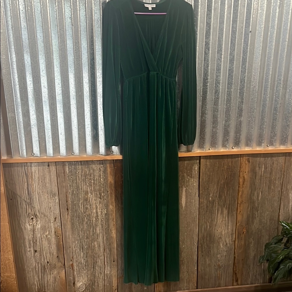 Elegant Green Velvet Maxi Dress